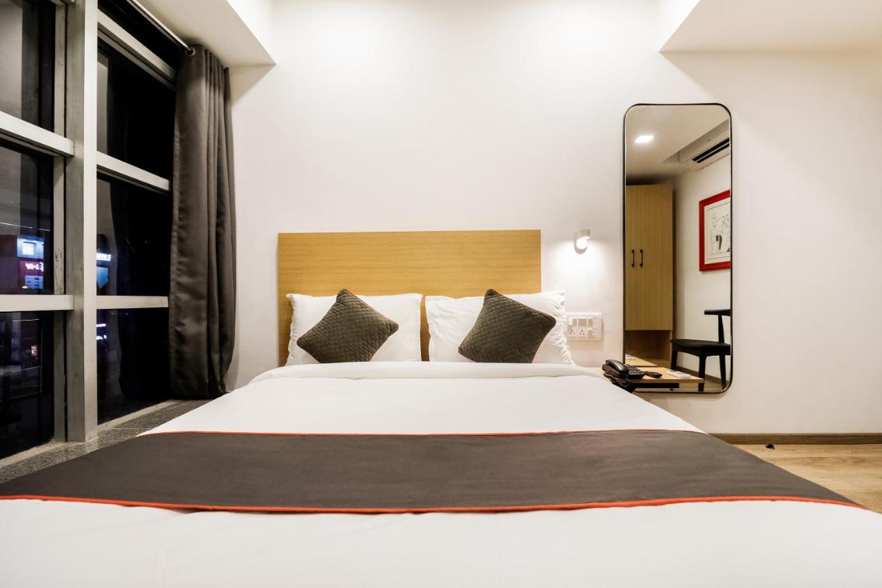Oyo Townhouse 169 Aqua Corridor Hotel Bhatha Ngoại thất bức ảnh